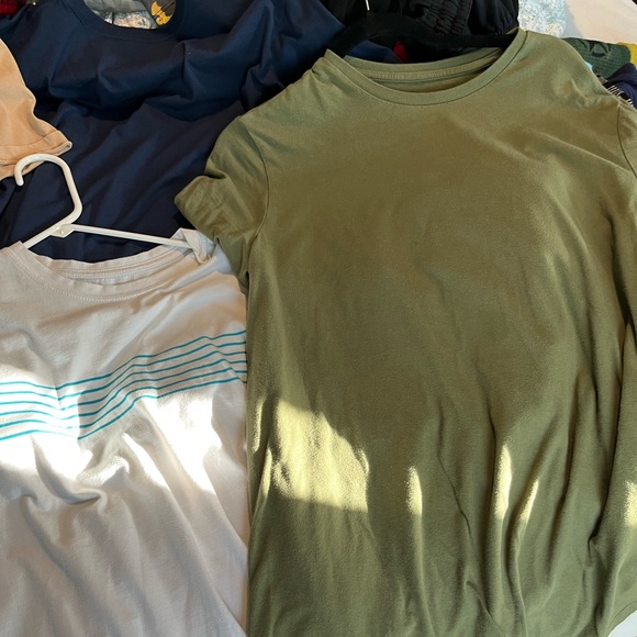 Shirt bundle - Picture 4 of 5